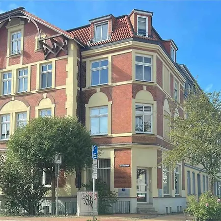 Dg Wohnung In Der Naehe Vom Schloss Schwerin  Exterior photo